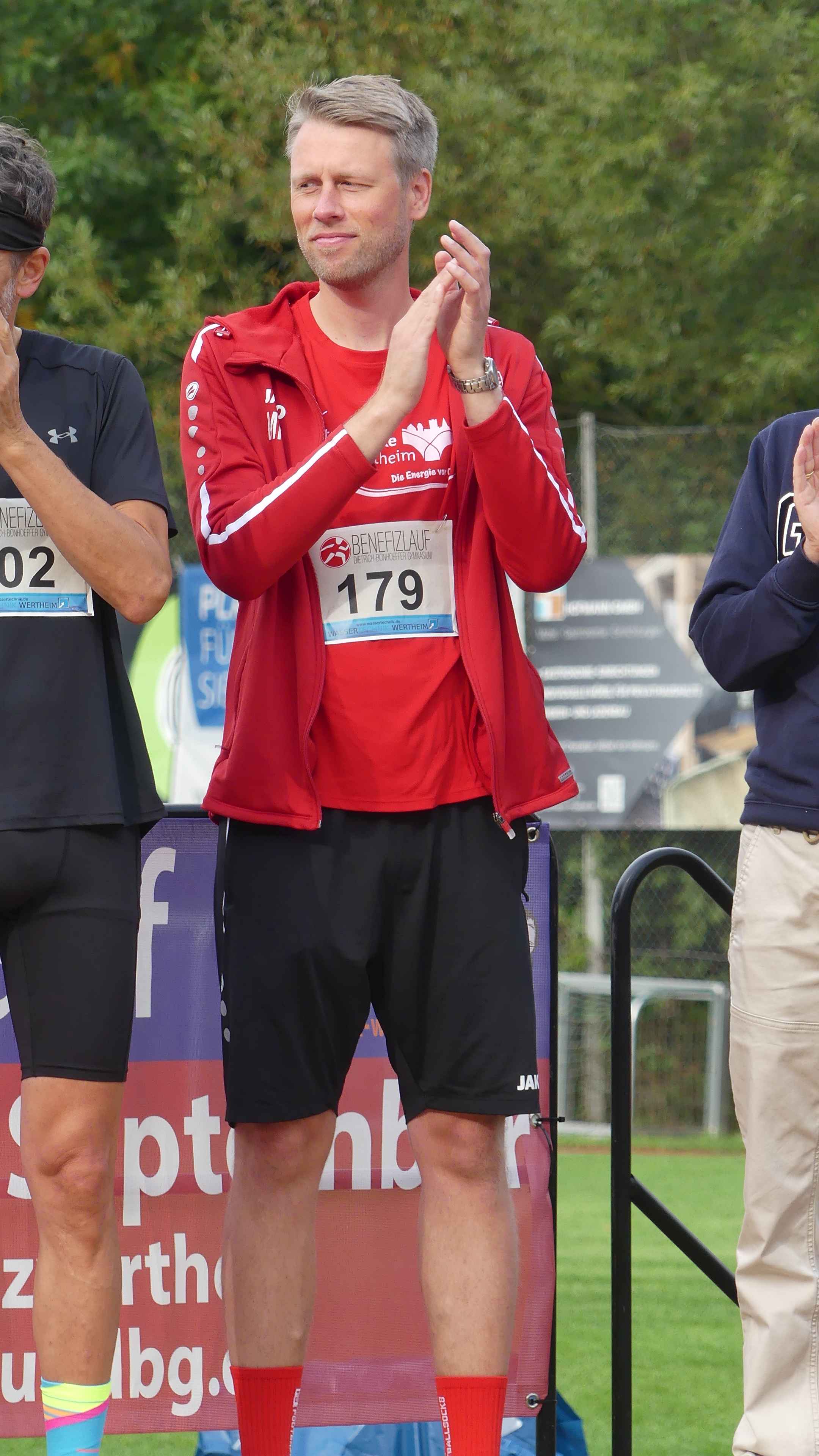 Bild vom 15. Benefizlauf im Jahr 2025. Dies ist das 45. Bild.